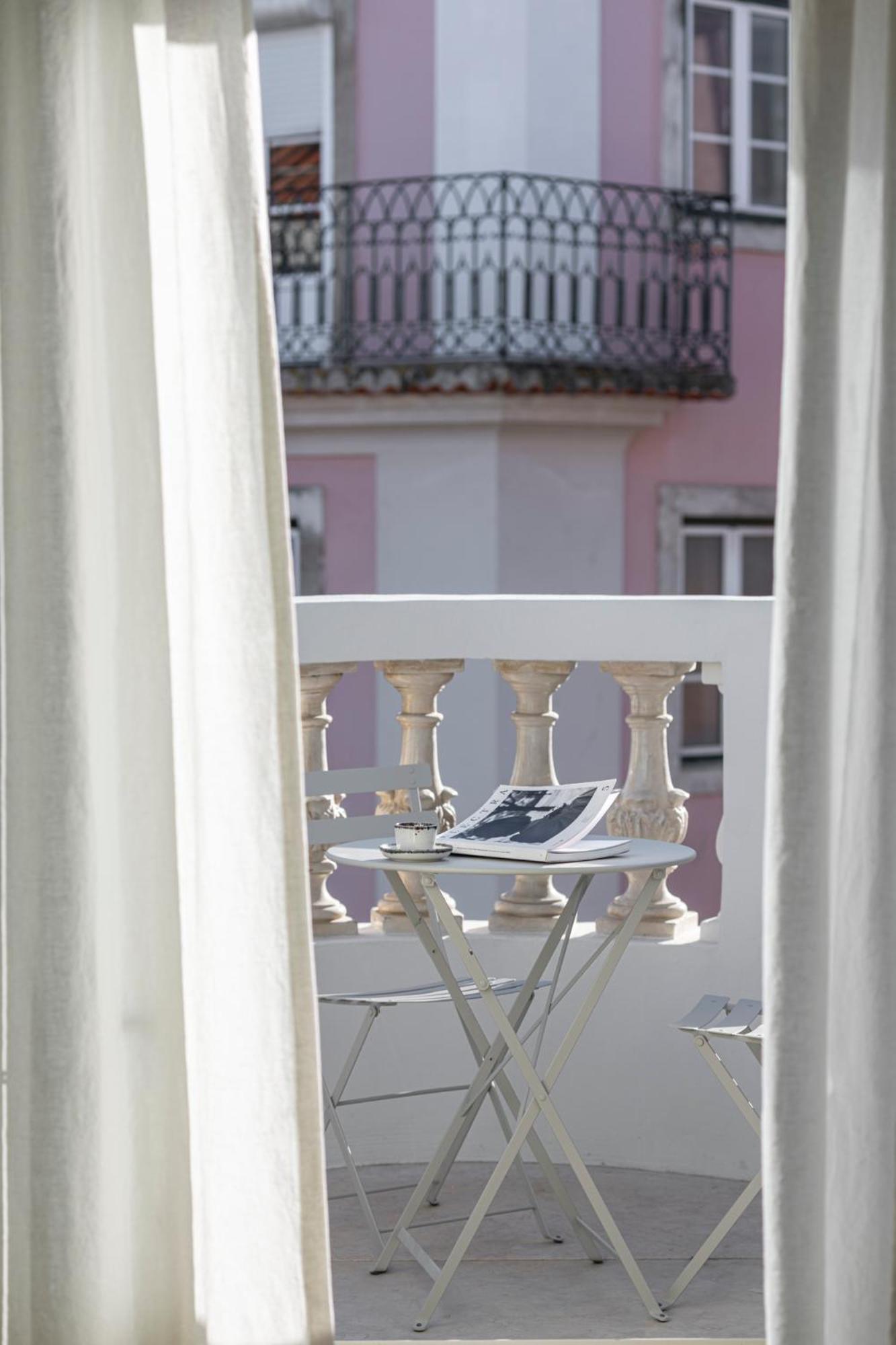 Montecarmo12 - Design Boutique Hotel Lissabon Buitenkant foto
