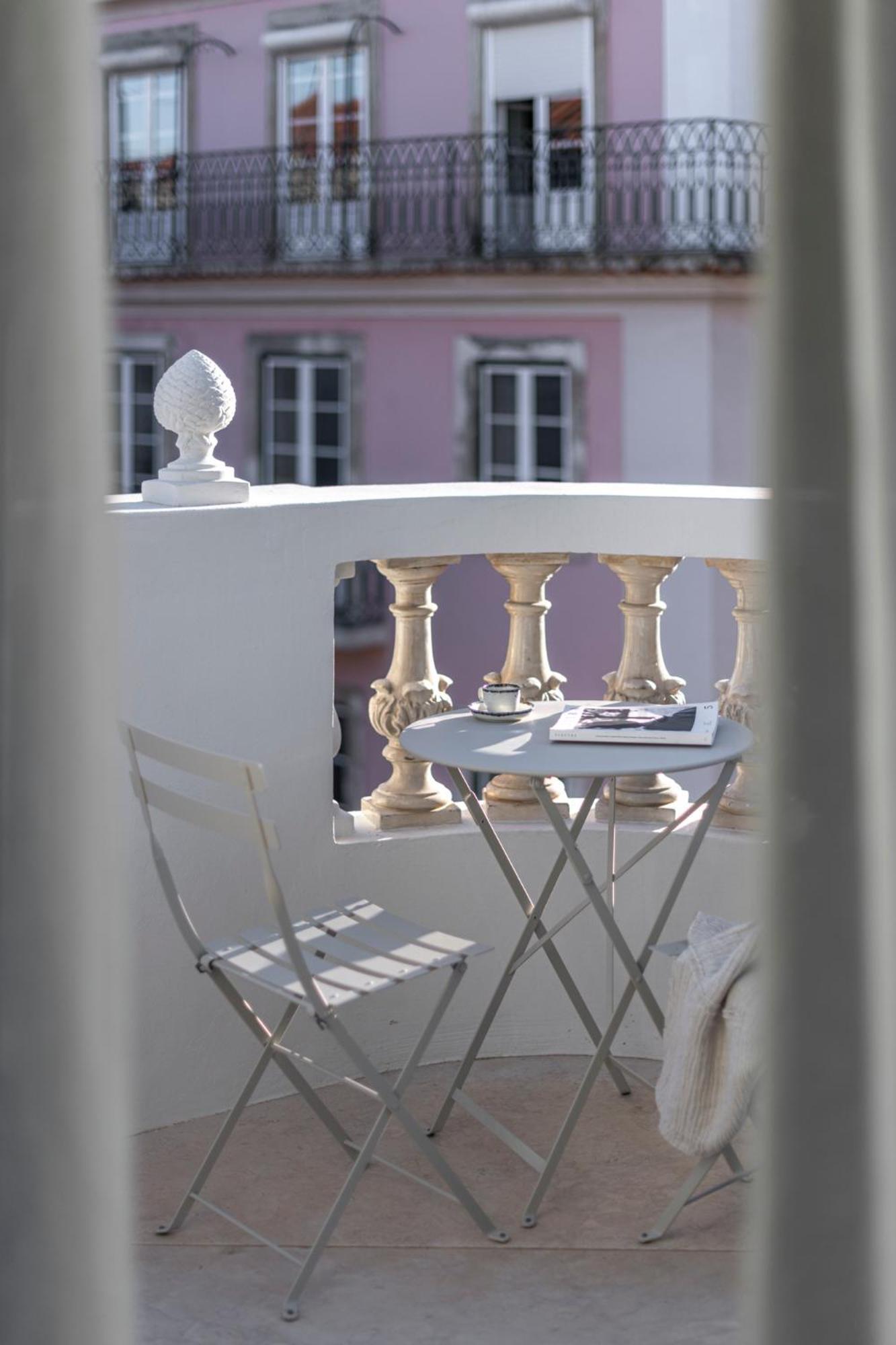 Montecarmo12 - Design Boutique Hotel Lissabon Buitenkant foto